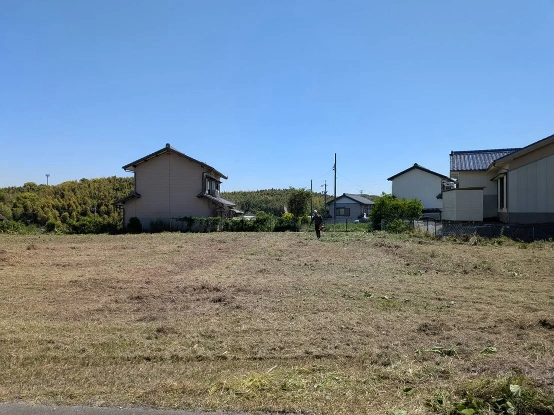 空き地の管理は大切ですね。