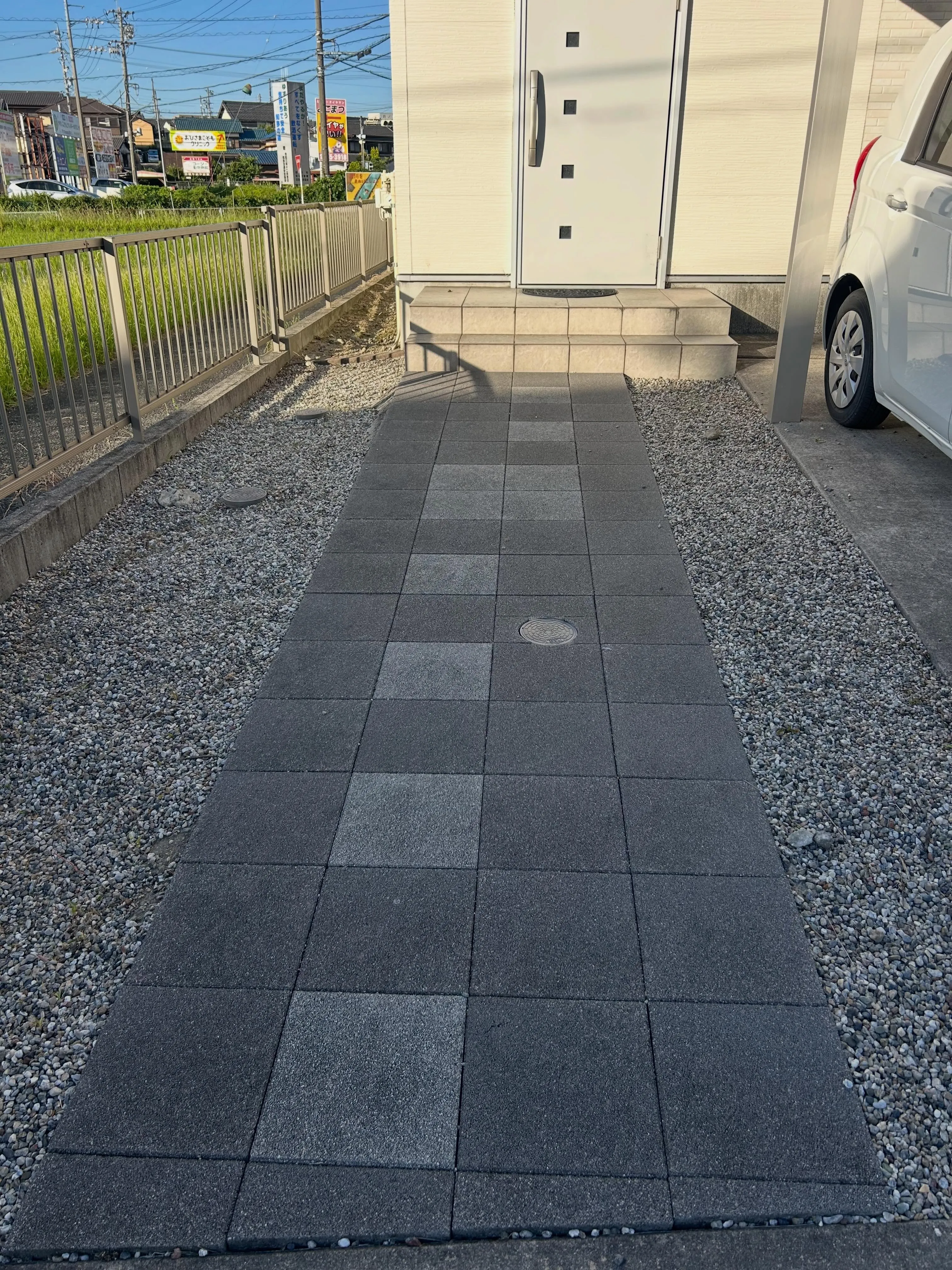 昨日、知多市に住む姉の庭の手入れをしてきました。
