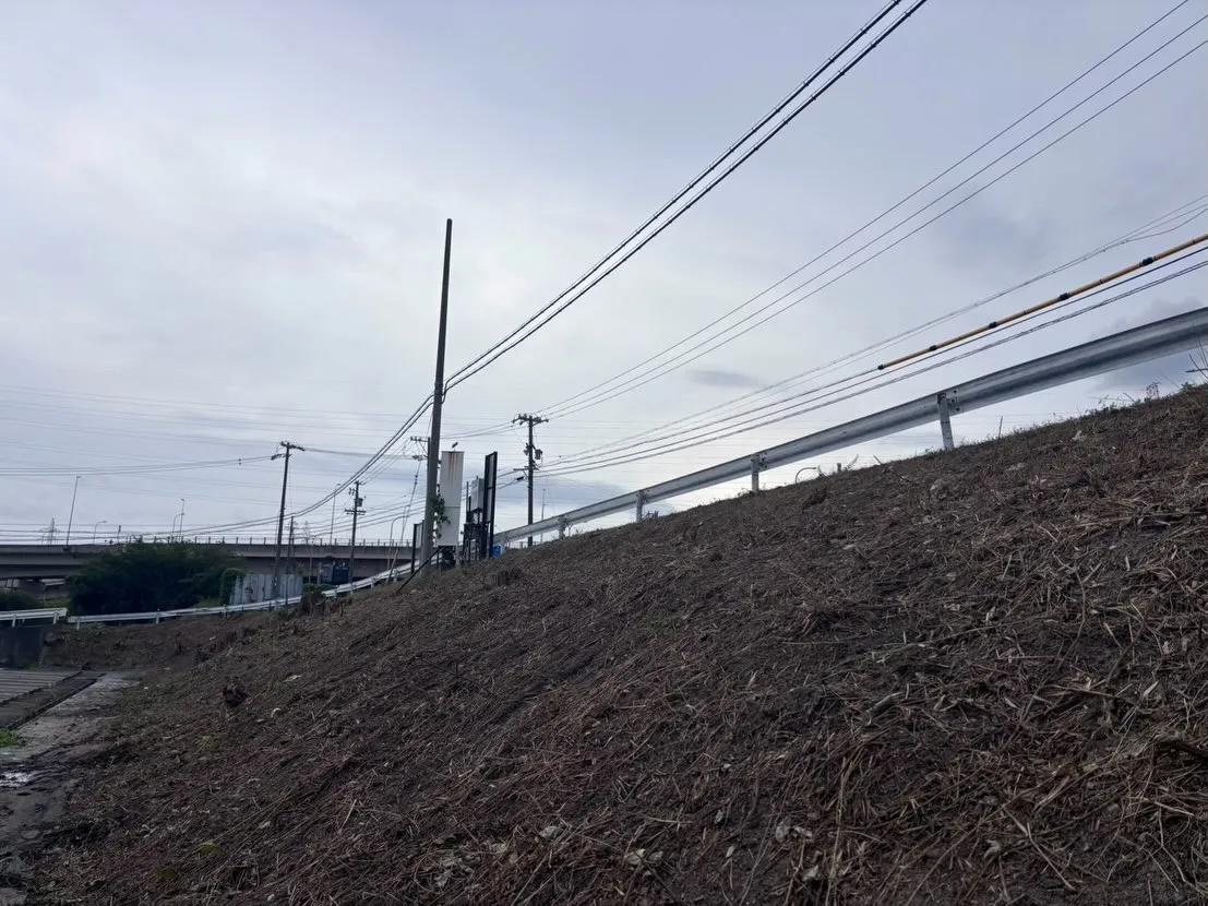 今日も東海市の現場で作業に取り組みました。