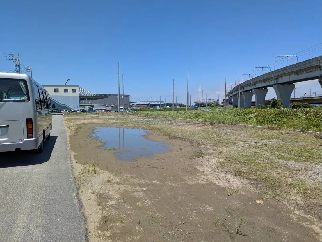 日産レンタカー常滑市の駐車場に砕石を敷きました!これにより、...