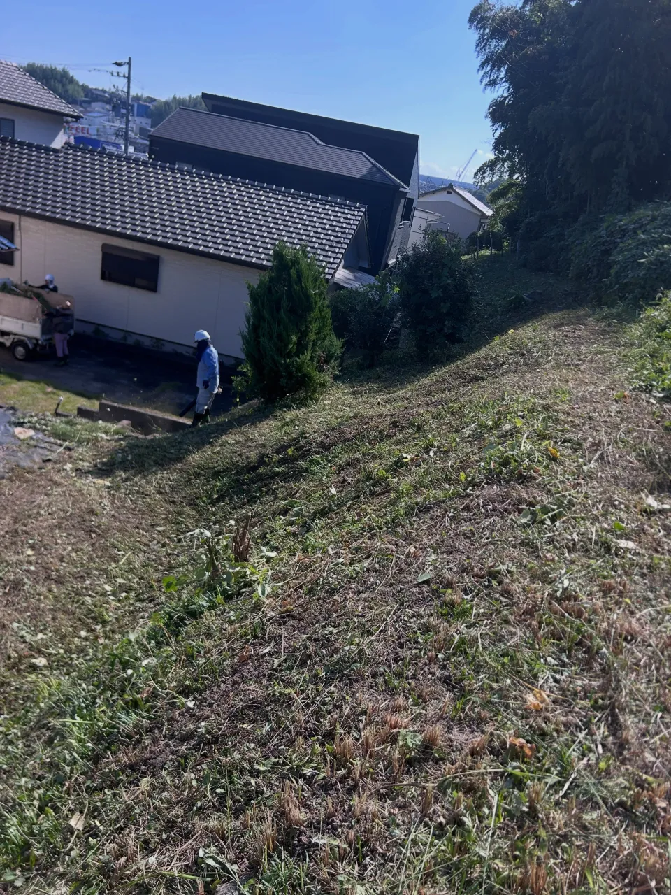 昨日は東海市での草刈りに取り組みました。